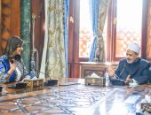 شيخ الأزهر لشباب الدارسين بالخارج: مصر تخوض حربا جديدة سلاحها العلم والمعرفة .. صور