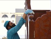 إجراءات وقائية مكثفة بالمسجد الحرام استعدادا لصلاة الجمعة غدا.. صور