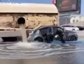 العراق يمنع كارثة بيئية بعد سقوط صهريج نفط من أعلى جسر فى نينوى