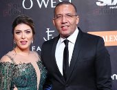 خالد صلاح وشيريهان أبو الحسن على السجادة الحمراء فى افتتاح مهرجان الجونة