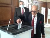 رئيس حزب الوفد يدلى بصوته بانتخابات النواب في الدقي