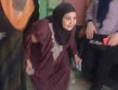 مسنة تحرص على المشاركة فى انتخابات النواب بالبدرشين