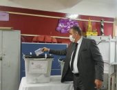 رئيس نادى القضاة بالبحيرة يدلى بصوته فى انتخابات مجلس النواب