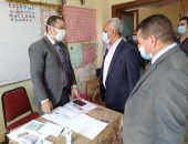 السكرتير العام المساعد ببنى سويف يتابع سير الانتخابات بالواسطى وناصر وإهناسيا