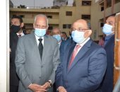 وزير التنمية المحلية ومحافظ الجيزة يتفقدان لجان انتخابات النواب بالدقى.. صور