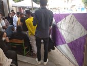 توافد السيدات والشباب للإدلاء بأصواتهم في انتخابات مجلس النواب بقنا.. صور