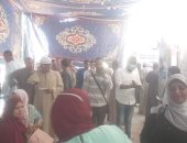 صور.. توافد المواطنين على اللجان الانتخابية بمدينة القرنة غرب الأقصر