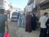 توافد مكثف للناخبين على لجان البدرشين للتصويت فى انتخابات النواب.. صور 