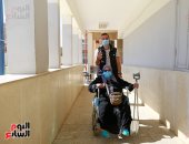 عجوز تحث المواطنين على المشاركة فى الانتخابات بأكتوبر.. فيديو وصور