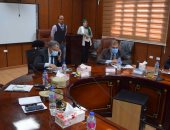 محافظ المنيا: انتظام التصويت وفتح كل اللجان أمام الناخبين.. ولا شكاوى حتى الآن