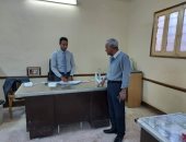 رئيس مدينة إسنا يتفقد الإجراءات الاحترازية في لجان انتخابات النواب.. صور