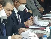 رئيس جامعة الزقازيق ووزير القوى العاملة يوقعان بروتوكولى تعاون