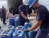 خفر السواحل الأمريكى يفرغ شحنة 11 ألف رطل كوكايين فى ميناء فلوريدا.. فيديو