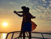 علي طريقة تيتانيك.. ريهام عبد الغفور بصور رومانسية مع زوجها فى شرم الشيخ