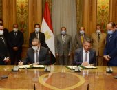 توقيع عقدى تعاون بين الإنتاج الحربى والغربية لتنفيذ مشروعات تنموية بالمحافظة