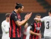 ميلان يتفوق على براج التشيكى وإبرهيموفيتش يهدر ركلة جزاء بالشوط الأول.. فيديو