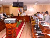 محافظ أسيوط يتابع الموقف التنفيذى للمستشفيات الجارى إنشائها.. صور