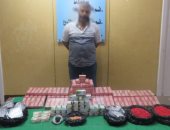 الداخلية تضبط شخص يصنع مخدرات بقيمة 6 مليون جنيه