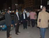 محافظ الغربية يتفقد شوارع طنطا فى جولة ليلية ويوجه برفع الإشغالات.. صور