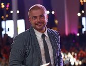 عمرو دياب يشارك بصور حفل ختام مهرجان الجونة .. ونور تعلق: "والدى الأسطورة" 