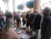 محافظ بورسعيد يتفقد المبادرة الرئاسية "100 مليون صحة" لعلاج الأمراض المزمنة