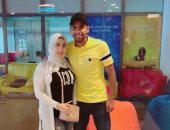 زوجة مؤمن زكريا بعد تعرضه لوعكة صحية: ربنا يقومك لينا بالسلامة