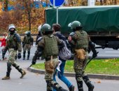 الأمن البيلاروسى يعتقل 10 متظاهرين خلال مسيرة احتجاج فى مينسك
