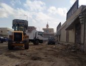 جهود مكثفة لرفع مياه الأمطار وتأمين التيار الكهربى فى مطروح.. صور