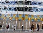 توافد الأمريكيين على مراكز الاقتراع لاختيار رئيس الولايات المتحدة.. ألبوم صور 