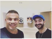 أحدث ظهور للهضبة عمرو دياب مع نادر حمدى.. صورة