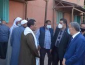 محافظ المنيا يتابع تطبيق الإجراءات الوقائية والاحترازية بعدد من المستشفيات