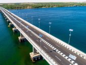 الطاقة الشمسية تضئ المشروعات القومية فى أسوان.. الحكومة تستعين بالكهرباء النظيفة لإنارة صحراء الصعيد.. واستخدام الطاقة الشمسية لإضاءة محور كلابشة ومشروع ازدواج الطريق الصحراوى الغربى "أسوان – القاهرة".. صور