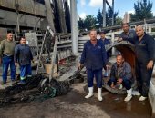 العثور على مخلفات صلبة بمحطة التنقية الغربية بالإسكندرية بعد انتهاء النوة.. صور