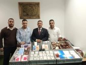 جمارك مطار برج العرب تحبط تهريب شيش وسجائر إلكترونية ومستحضرات تجميل