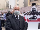 محافظ القاهرة يتفقد لجان الانتخابات لمتابعة سير التصويت.. ويؤكد: لم نتلق شكاوى.. صور