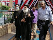 أسقف المنوفية يدلى بصوته ويحث المواطنين على ممارسة حقهم الدستورى.. صور