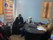 قومى المرأة بدمياط يوفر وسائل مواصلات للناخبات بالقرى.. صور