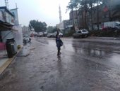 هطول أمطار غزيرة وطقس سيئ بمدينة مرسى مطروح.. فيديو وصور