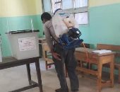 تعقيم لجان الانتخابات بالشرقية عقب انتهاء التصويت فى اليوم الأول