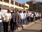 طوابير الناخبين أمام اللجان للتصويت فى انتخابات النواب بشبين القناطر..فيديو 