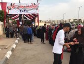 طوابير الناخبين تزين لجان السلام للتصويت في انتخابات مجلس النواب..فيديو وصور