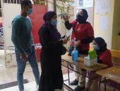 توافد المواطنين على التصويت في حلوان والقاهرة الجديدة.. فيديو