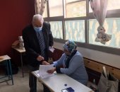 سامح عاشور يدلى بصوته فى انتخابات النواب.. ويؤكد: مصر تشهد عرسا ديمقراطيا