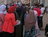 السيدات يتصدرن المشهد بلجان انتخابات النواب فى أبو كبير وفاقوس بالشرقية..صور