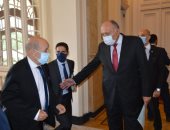 شكرى يستقبل وزير خارجية فرنسا فى قصر التحرير ومؤتمر صحفى مشترك بعد قليل