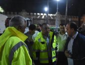 محافظ الإسكندرية يتفقد أعمال تصريف مياه الأمطار الغزيرة