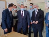 محافظ القليوبية يشيد بالإجراءات الوقائية خلال جولته بلجان الانتخابات بالخصوص.. صور