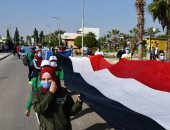 طوابير من الناخبين أمام اللجان بالمرحلة الثانية لمجلس النواب.. مسيرات شبابية فى حب مصر.. الناخبون يصطفون فى انتظار دورهم بالقاهرة.. إقبال كبير بقرى المنوفية.. ومواطنو المحلة يشاركون .. صور