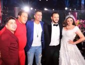 حسن شاكوش لـ هنادى: "إحنا مش زعلانين واتشرفنا أننا جينالك فرحك"