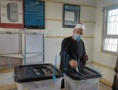 وكيل "الأوقاف" بالشرقية عقب الإدلاء بصوته فى الانتخابات: المشاركة واجب وطنى